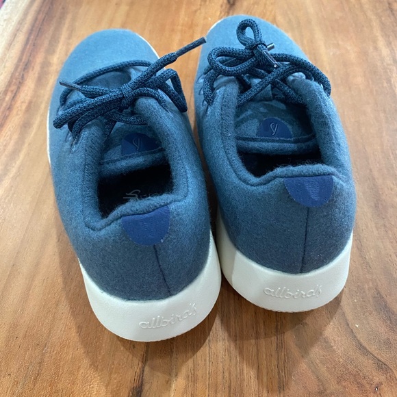 Allbirds big kids size Y1 wool runners. Never worn. Brand new without box. - Picture 3 of 4